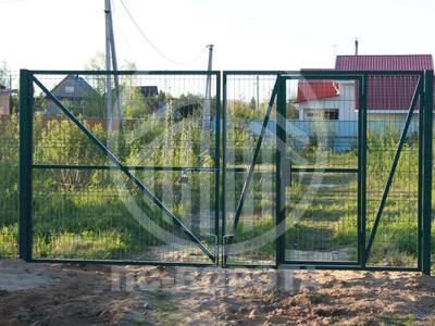 Ворота распашные из 3Д сетки с встроенной калиткой