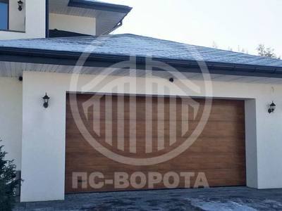 Подъемные ворота из сэндвич панелей L-гофр под дерево